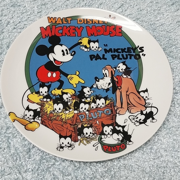 Other - Vintage mickey mouse Collectors plate